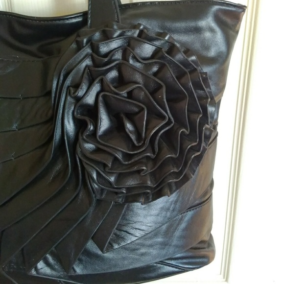 Black purse - Picture 3 of 7